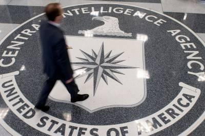 Tidligere CIA-topp tatt med 300 gullbarrer hjemme