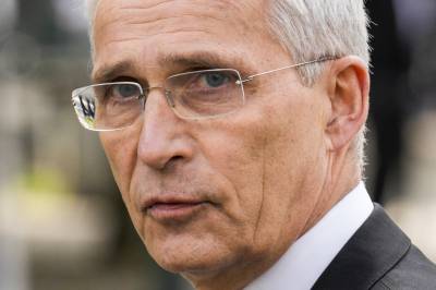 Tror Stoltenberg gir seg i løpet av sommeren