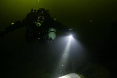 Fant haien på 10 meters dybde: - Dessverre død