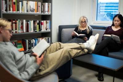 Kan fire av ti norske gutter virkelig ikke lese?