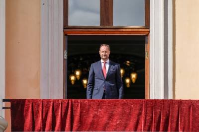 Kronprinsen avlyser tre audienser i formiddag