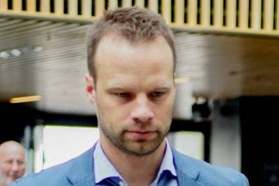 Anmelder Frp-topp for Facebook-innlegg