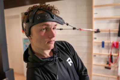 Slik trener han seg opp for å tåle 250 kilometer i timen