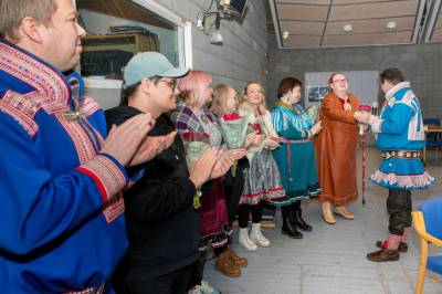 Gjorde ekstra stas på kunstnerne: – Dere bærer Kautokeino ut i verden