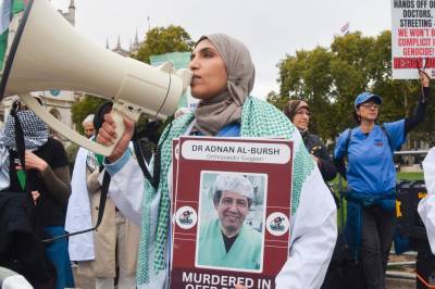 Ingen krig kan rettferdiggjøre at helsearbeidere behandles som fiender