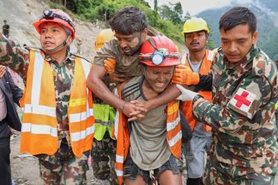 To arbeidere reddet ut fra tunnel i Nepal – ni dager etter katastrofen
