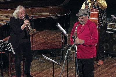 Enrico Rava Fearless Five with Joe Lovano - Corners