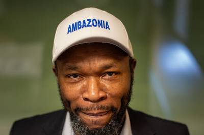 Kriget fra Norge via WhatsApp