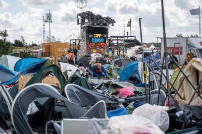 Tre menn pågrepet for å ha filmet kvinner tisse på Roskilde-festivalen