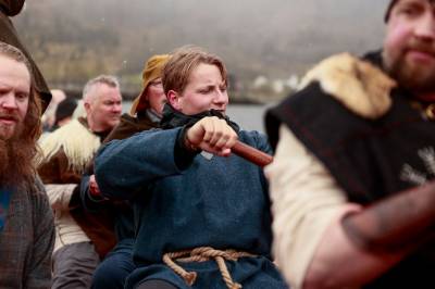 Her ror de sammen: Far og sønn på nytt kongelig oppdrag