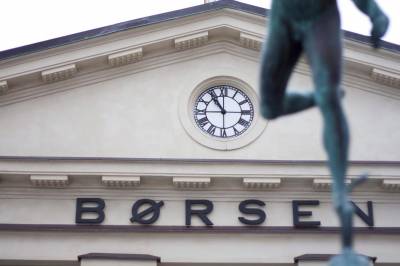 Oslo Børs steg på ukens første handelsdag. Teknologiselskap steg 20 prosent på ny kontrakt.