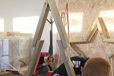 Vetle (11) snekrar julestemning for å nå Liverpool-draumen