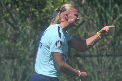 Her «klikker» Haaland på lagkompisen