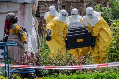 Forskere jobber på spreng med ny ebola-vaksine