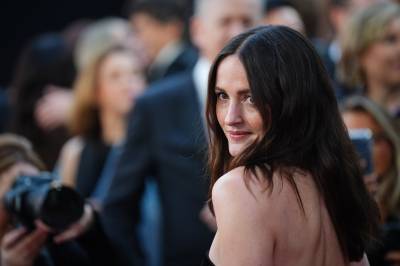 BAFTA 2026: Renate Reinsve strålte i Louis Vuitton