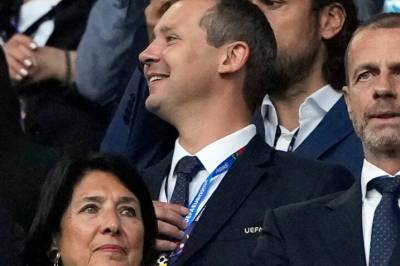 Fifa-topp med harmdirrende melding: - Ført bak lyset
