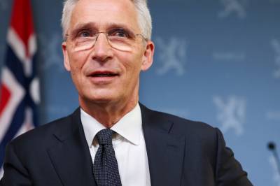 Jens Stoltenberg møter pressen om drivstoffavgiften