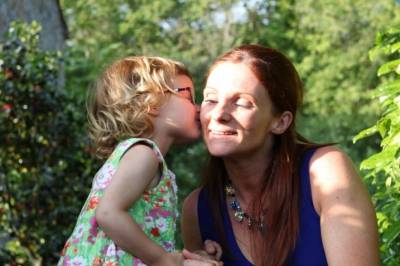 Alt var som det pleide, helt til presten dukket opp på døra