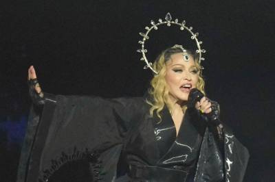 Hvem synger «Like a Virgin»?