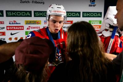 Raser mot buing: - Flaut