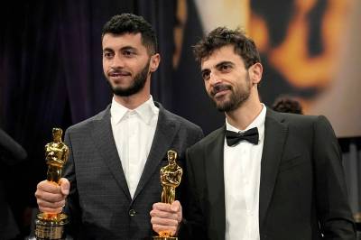 Israelske styrker stormer hjemmet til en Oscar-vinnende palestinsk filmskaper