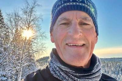 Ploging og hund i bånd i skiløypene. Jonas Gahr Støre tar debatten 