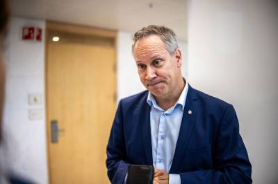Advarer om stort prishopp: – Kan bety en stor regning til flypassasjerene