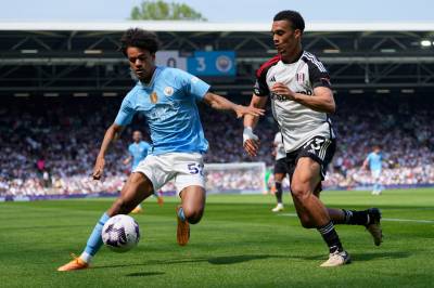 Bekreftet: Oscar Bobb forlater Manchester City – klar for Fulham