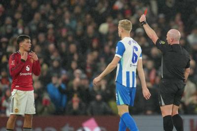 Stjerneskudd på gråten etter utvisning i nytt United-tap: – Bare trist