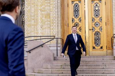 Høyre ser muligheter etter Vedums avtalebrudd