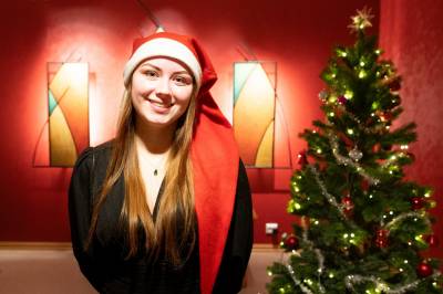 Linnea (19) brukte julaften på å stille opp for andre: – Absolutt noe jeg kunne tenke meg å gjøre igjen