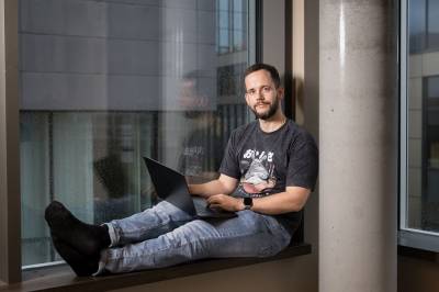 Kenneth (37) brukte AI til å søke jobb: – Gjorde hele forskjellen