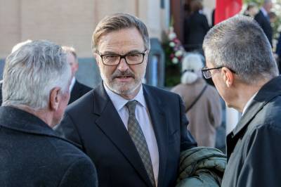 Bik Bok-gründerens klesselskap tapte millioner