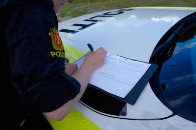 Flere råkjørere tatt av UP – kjørte i 161 km/t i 80-sone