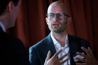 Nytt milliardsalg: Storeiere dumper oljeaksje med rabatt