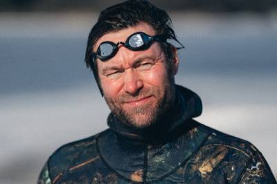 Knut Ivan (48) skal svømme 3000 km langs Norskekysten: – Eit heilsprøtt prosjekt