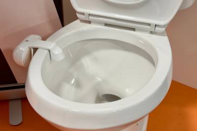 Do-dingsen «Throne» er utstyrt med kamera og lys