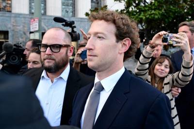 Her ankommer Zuckerberg retten
