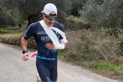 Norsk influenser påkjørt under ekstrem­triatlon – pådro seg flere brudd