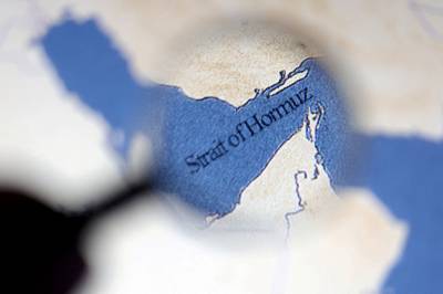 Iran tillater pakistanske skip gjennom Hormuz