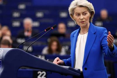 Mandag skal hun holde krisemøte om Iran. I mellomtiden latterliggjøres hun på X.