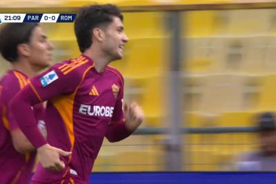 Donyell Malen setter 1-0 mot Parma
