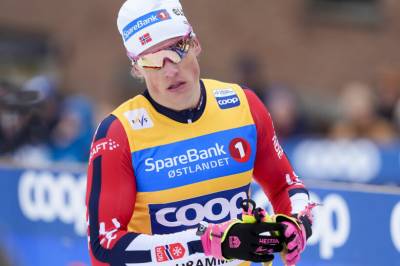 Klæbo vred seg i smerter etter dramatisk fall