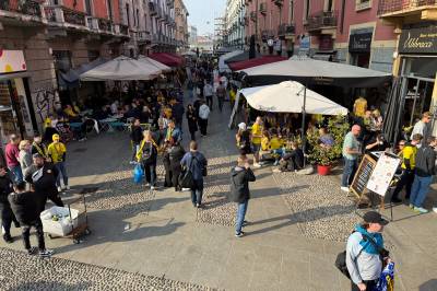 Live fra folkefesten i Milano