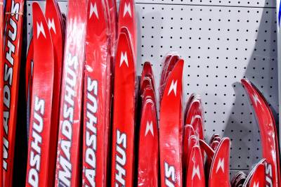 Madshus avvikler skiproduksjonen på Biri: – Krevende prosess