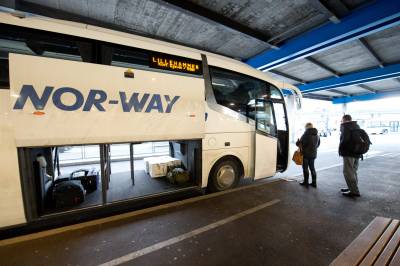 Buss for fly? Nor-Way setter inn ekstra busser for å få folk avsted under streiken
