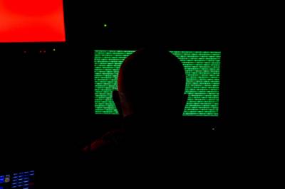 Advarer nordmenn etter milliard-tyveri: – Aldri stol på noen