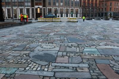 Regjeringskvartalet-kunstner anklages for å hylle Hamas-terror: – Helt sprøtt at dette har gått gjennom