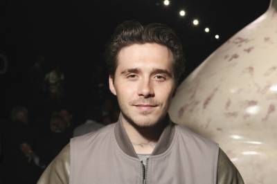 Raser mot foreldrene