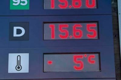 Her koster drivstoffet halvparten: – Resten av Norge «må blø»